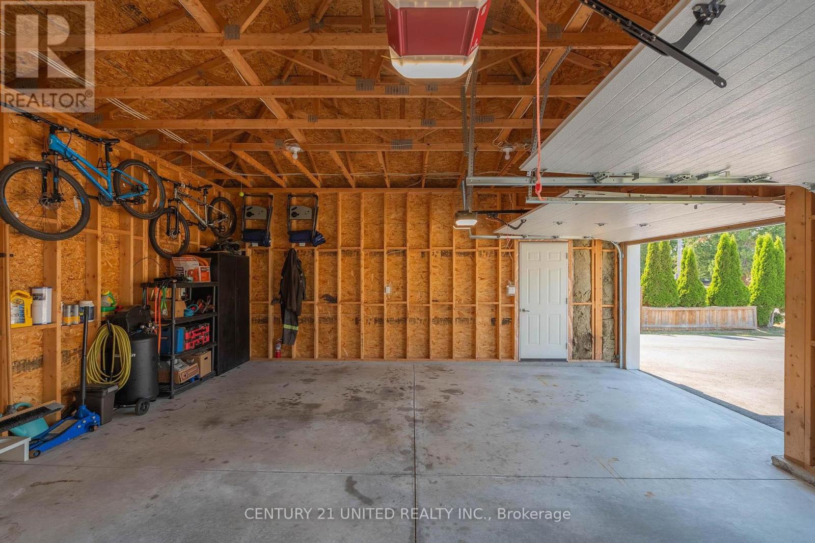 102 King Street W, Kawartha Lakes, Ontario K0L 2W0 - Photo 28 - X12594478