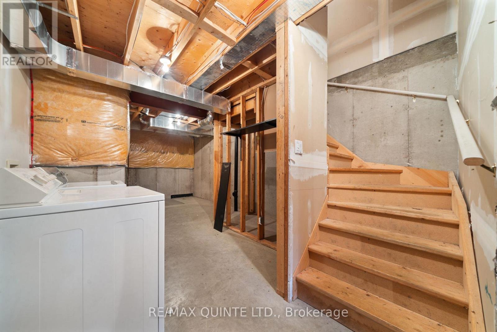 31 Sarah Court, Belleville, Ontario  K8P 0A1 - Photo 27 - X12594484