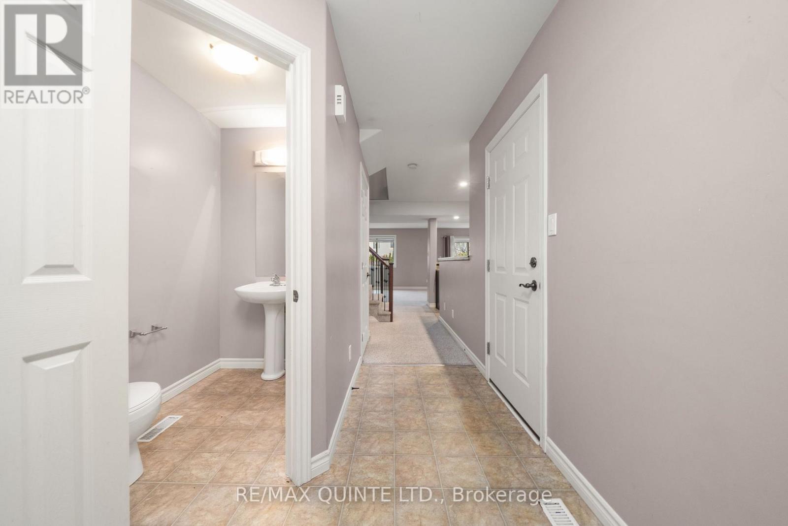 31 Sarah Court, Belleville, Ontario  K8P 0A1 - Photo 8 - X12594484