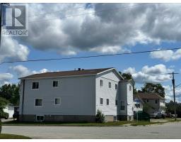 67 Mackey ST, Wawa, Ontario