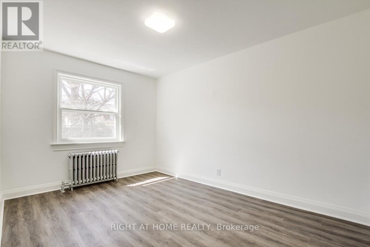 1738 Bayview Avenue, Toronto, Ontario M4G 3C4 - Photo 15 - C12592806