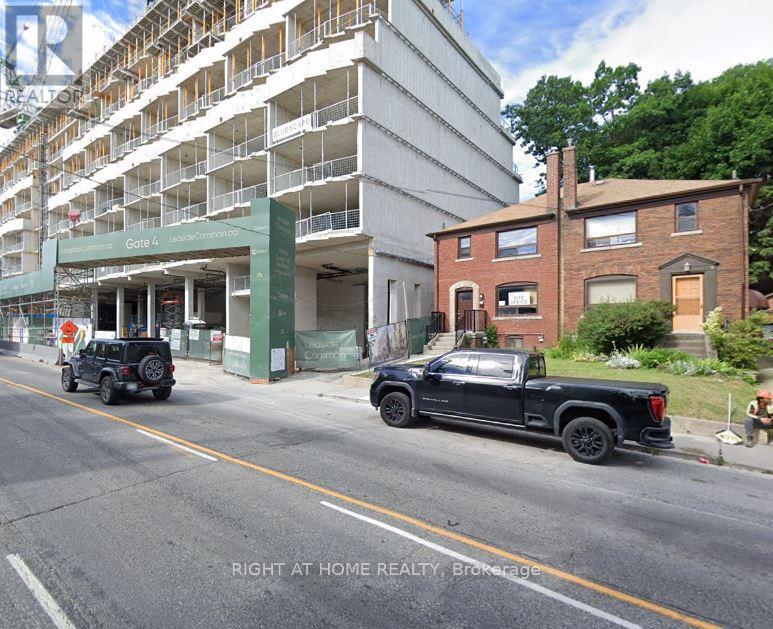 1738 Bayview Avenue, Toronto, Ontario M4G 3C4 - Photo 3 - C12592806