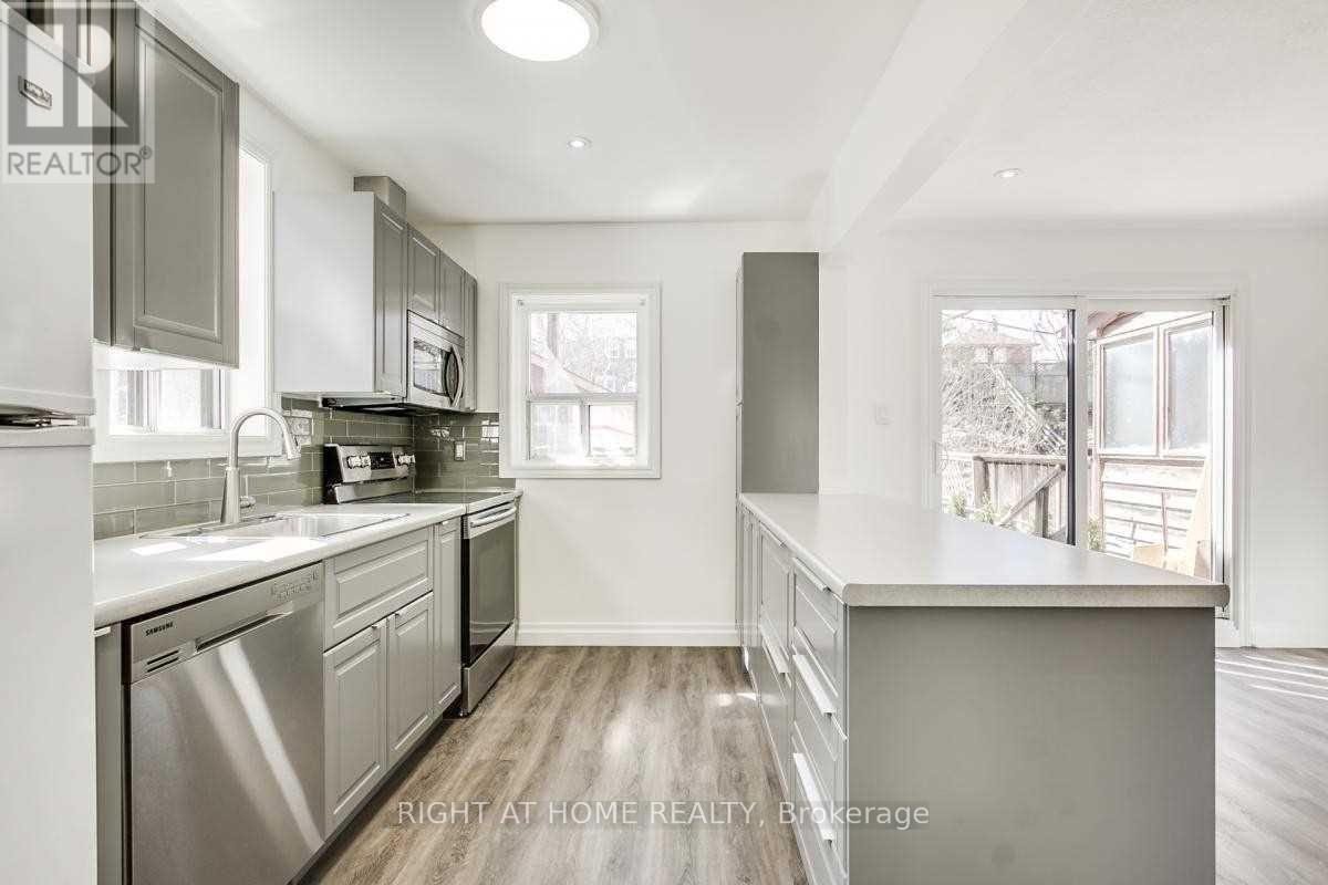 1738 Bayview Avenue, Toronto, Ontario  M4G 3C4 - Photo 10 - C12592808