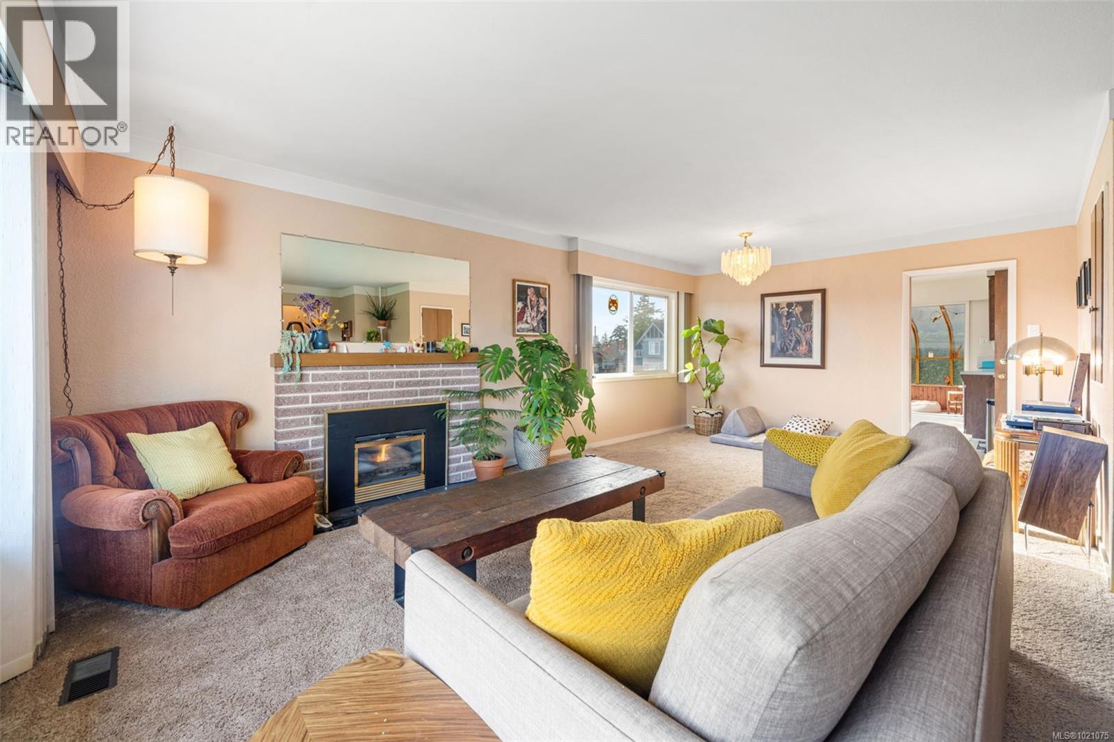 474 Sturdee St, Esquimalt, British Columbia  V9A 6R1 - Photo 7 - 1021075