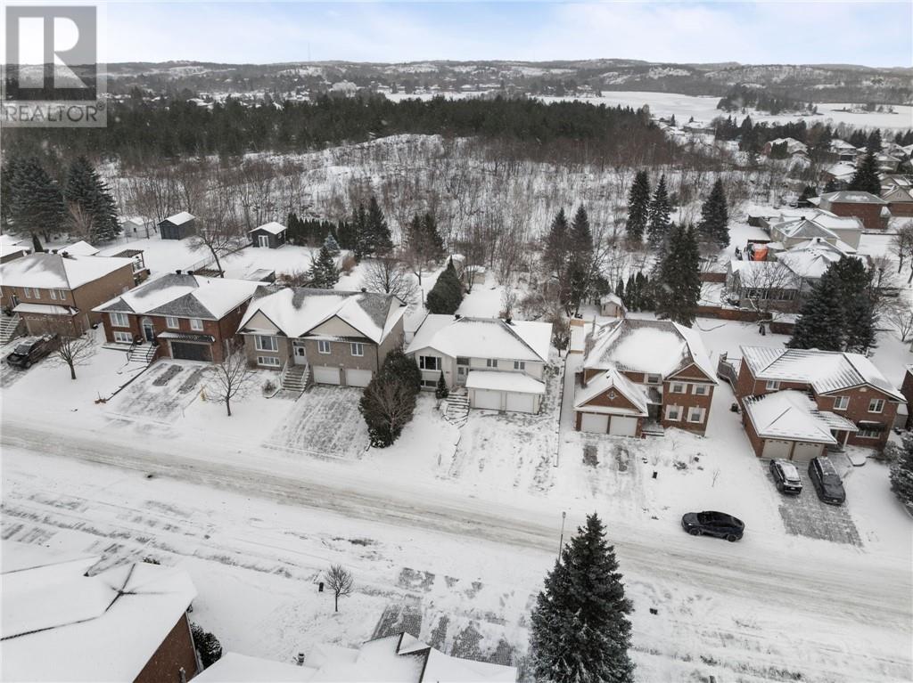 617 Moonrock Avenue, Sudbury, Ontario  P3E 5Z6 - Photo 2 - 2125799