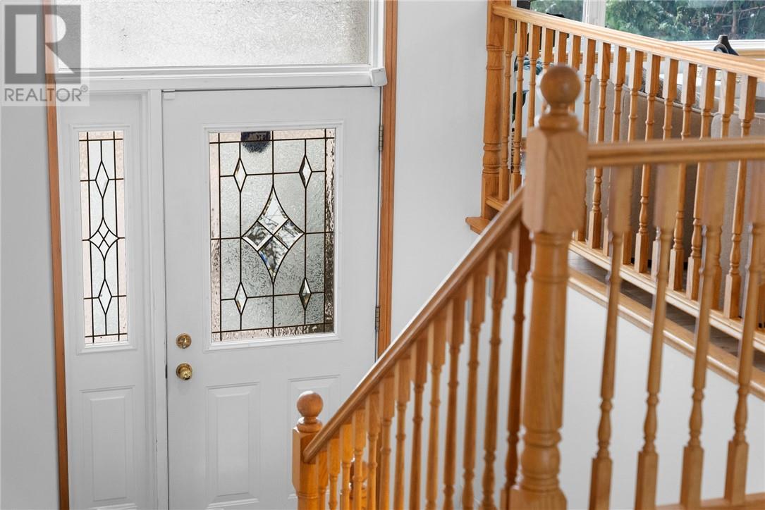 617 Moonrock Avenue, Sudbury, Ontario  P3E 5Z6 - Photo 6 - 2125799