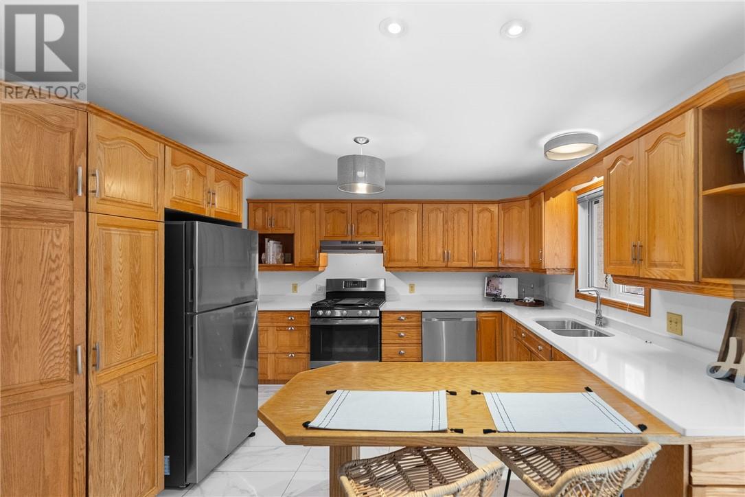 617 Moonrock Avenue, Sudbury, Ontario  P3E 5Z6 - Photo 7 - 2125799