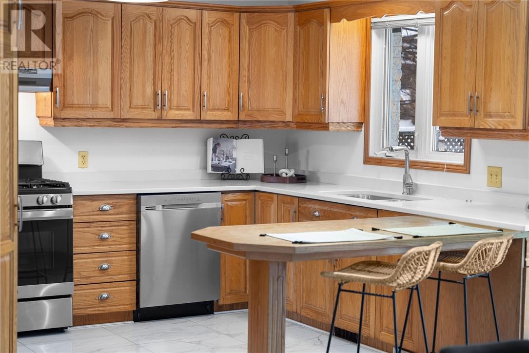 617 Moonrock Avenue, Sudbury, Ontario  P3E 5Z6 - Photo 8 - 2125799