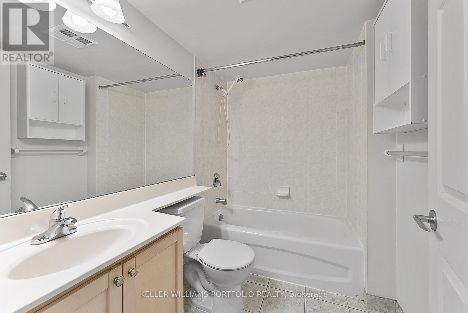 711 - 228 Queens Quay W, Toronto, Ontario M5J 2X1 - Photo 21 - C12594520