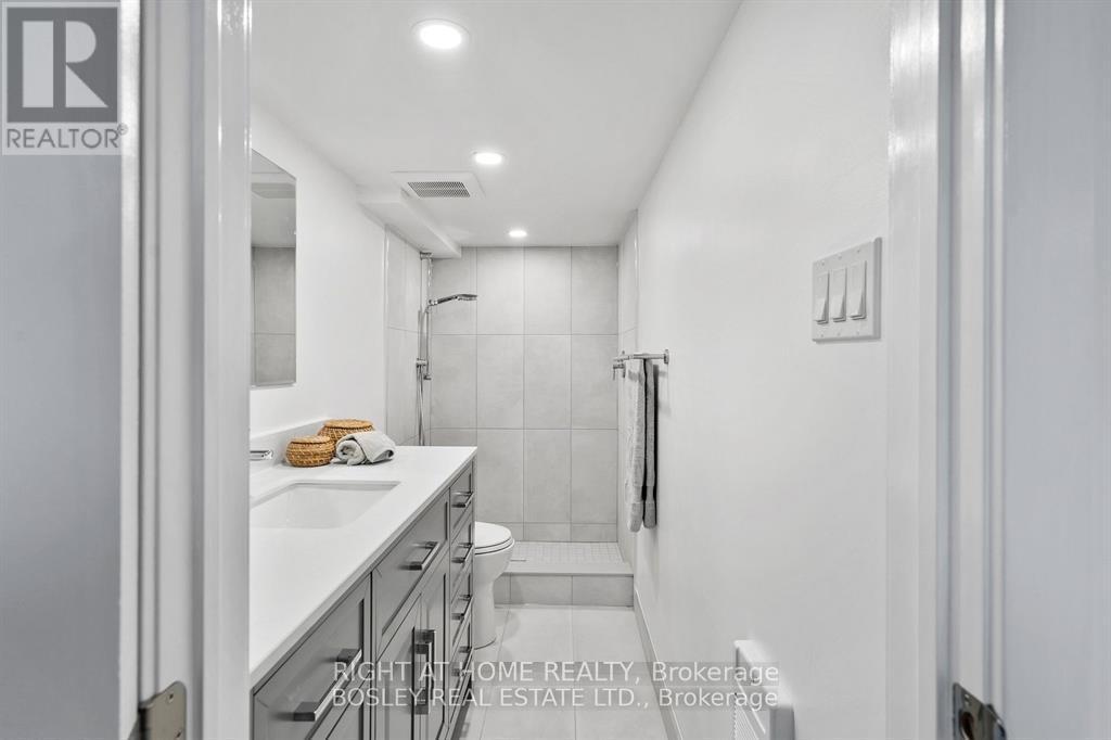 Lower Level Suite - 25 Hillsboro Avenue, Toronto, Ontario  M5R 1S6 - Photo 13 - C12594526