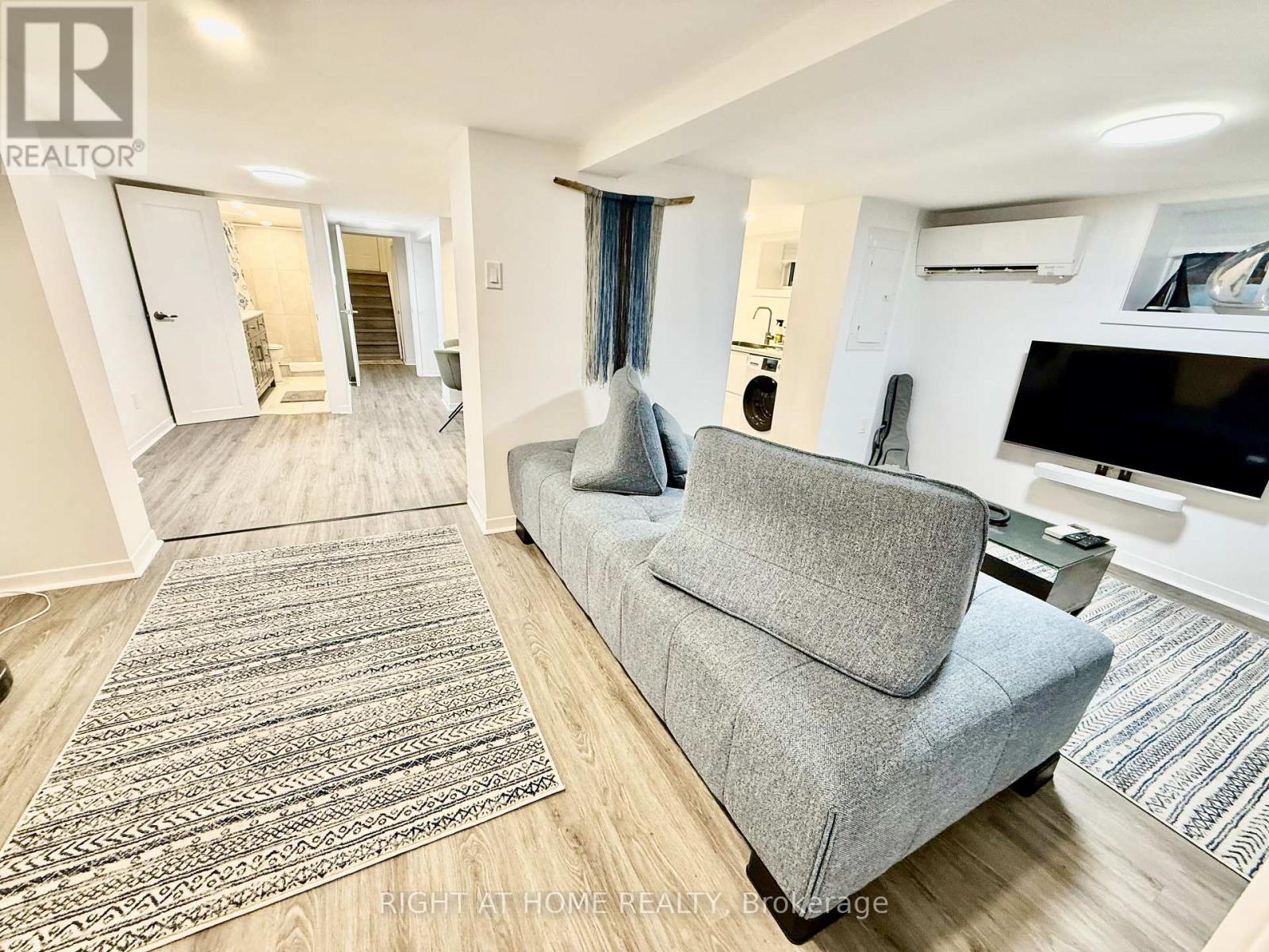 Lower Level Suite - 25 Hillsboro Avenue, Toronto, Ontario  M5R 1S6 - Photo 14 - C12594526