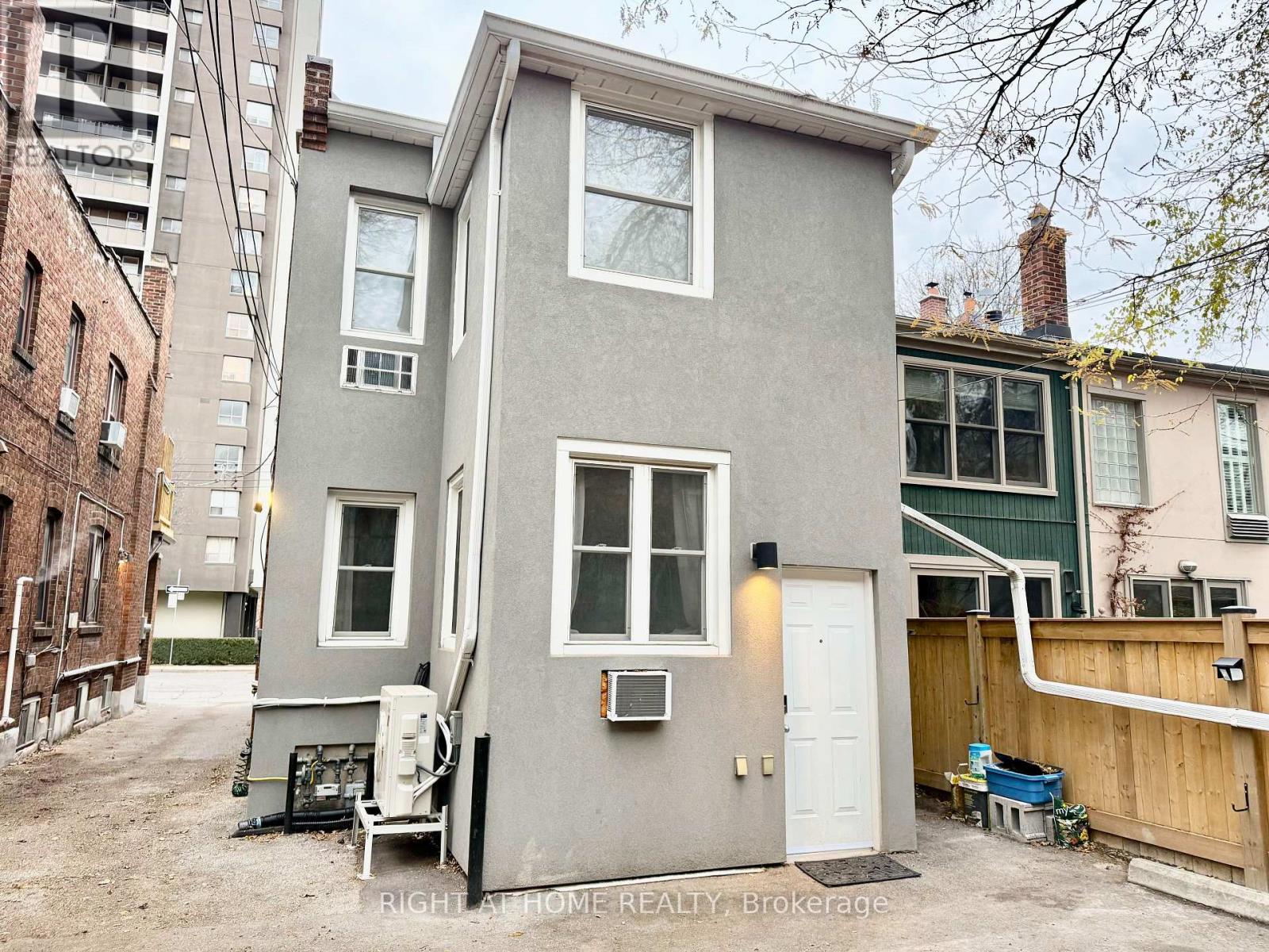 Lower Level Suite - 25 Hillsboro Avenue, Toronto, Ontario  M5R 1S6 - Photo 15 - C12594526