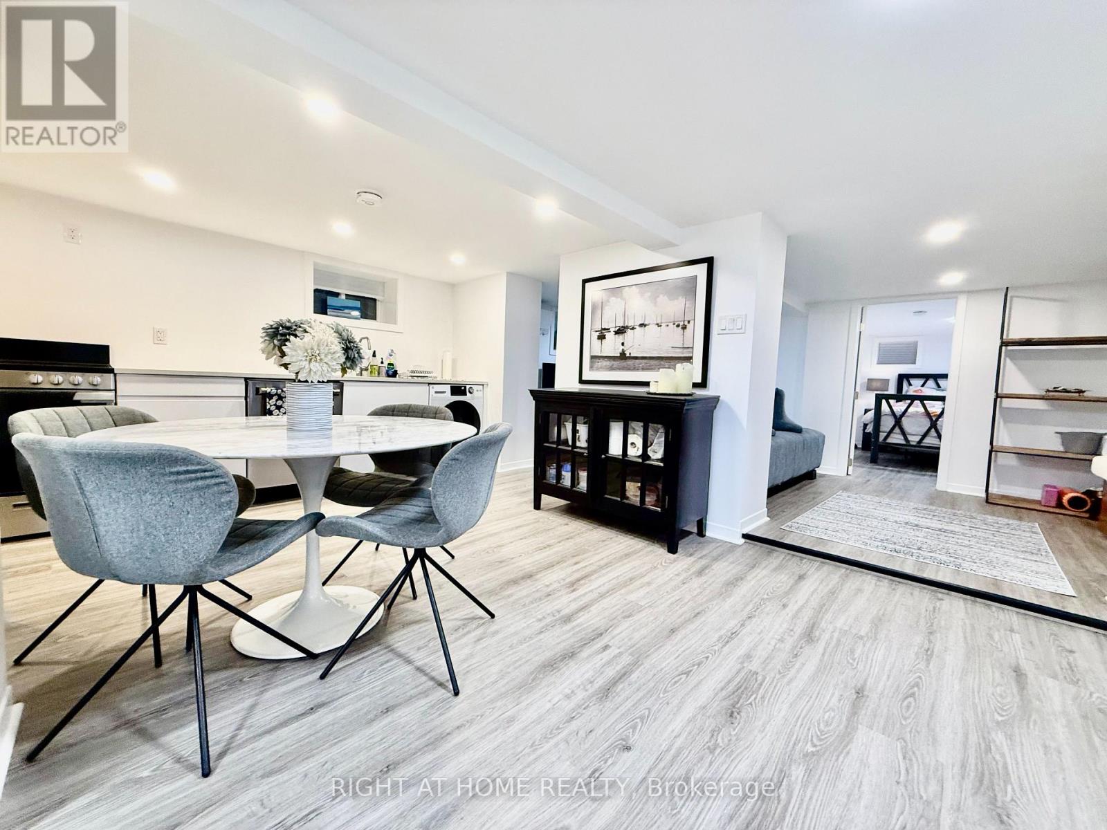 Lower Level Suite - 25 Hillsboro Avenue, Toronto, Ontario  M5R 1S6 - Photo 7 - C12594526