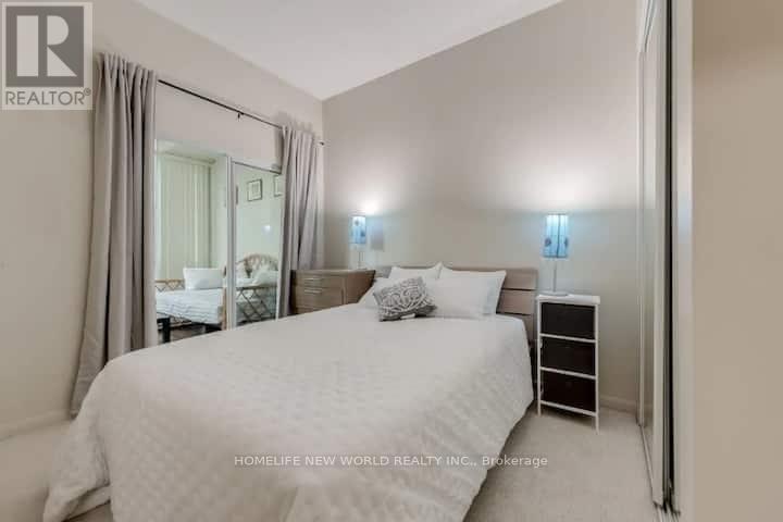 101 - 219 Fort York Boulevard, Toronto, Ontario  M5V 1B1 - Photo 14 - C12594572