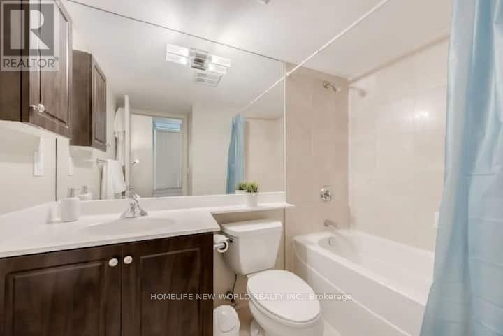 101 - 219 Fort York Boulevard, Toronto, Ontario  M5V 1B1 - Photo 16 - C12594572