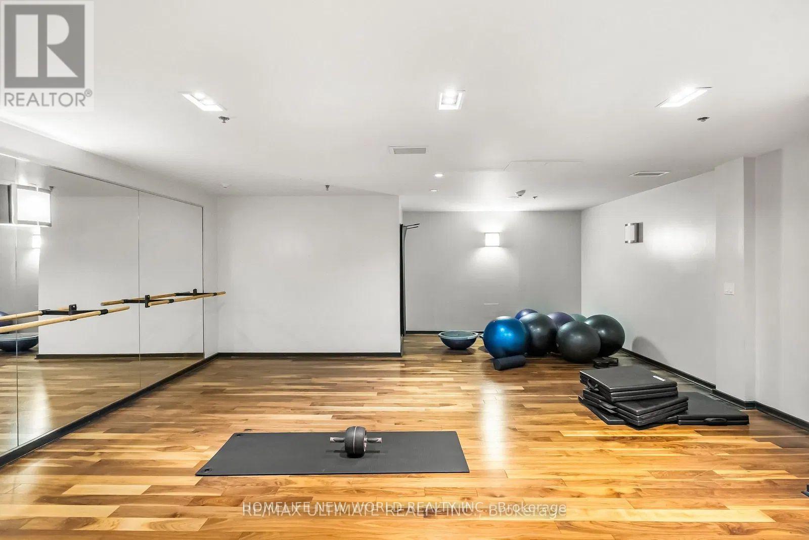 101 - 219 Fort York Boulevard, Toronto, Ontario  M5V 1B1 - Photo 37 - C12594572