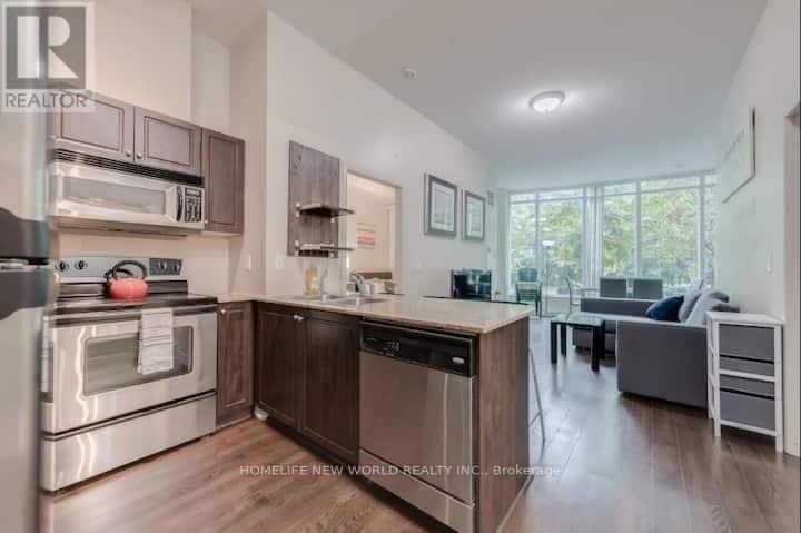 101 - 219 Fort York Boulevard, Toronto, Ontario  M5V 1B1 - Photo 7 - C12594572