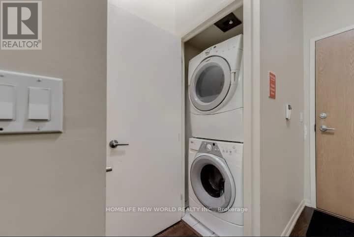 101 - 219 Fort York Boulevard, Toronto, Ontario  M5V 1B1 - Photo 8 - C12594572