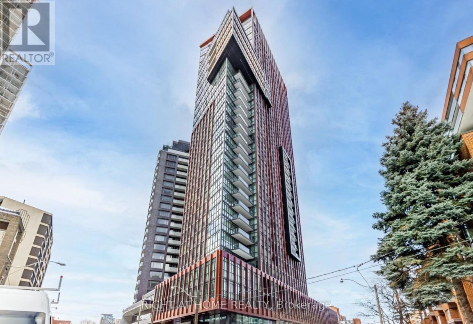 1003 - 32 Davenport Road, Toronto, Ontario M5R 0B5 - Photo 1 - C12594588