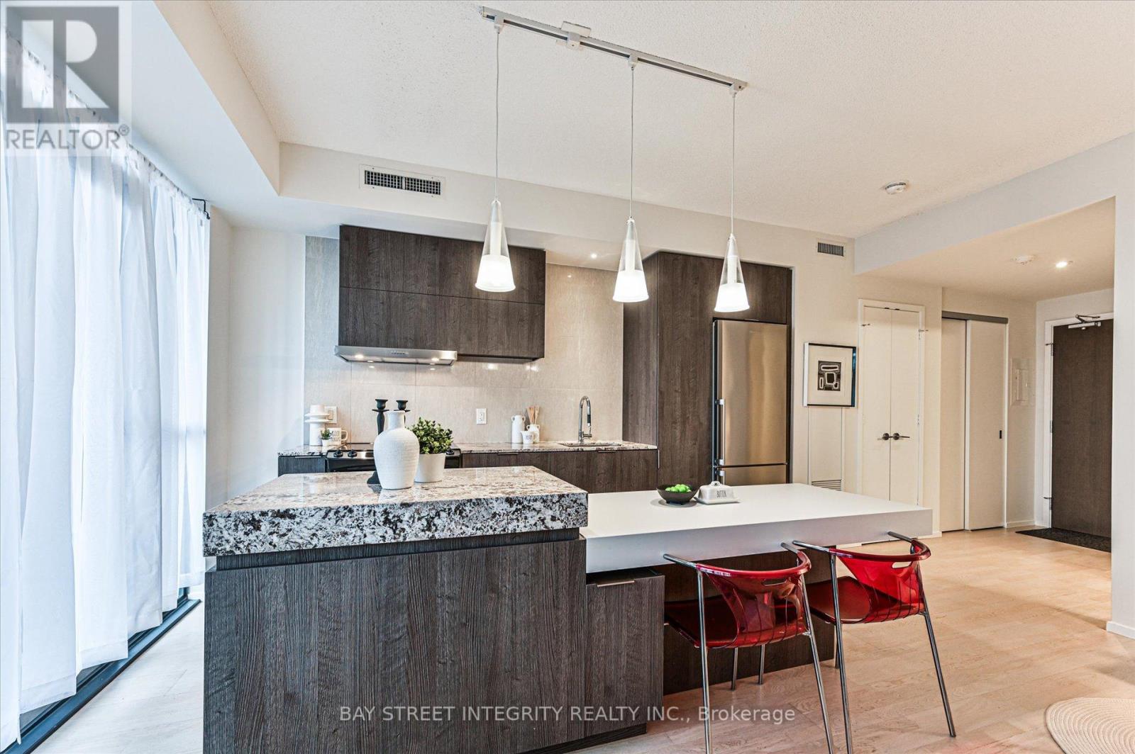 1709 - 101 Charles Street E, Toronto, Ontario  M4Y 0A9 - Photo 13 - C12594618