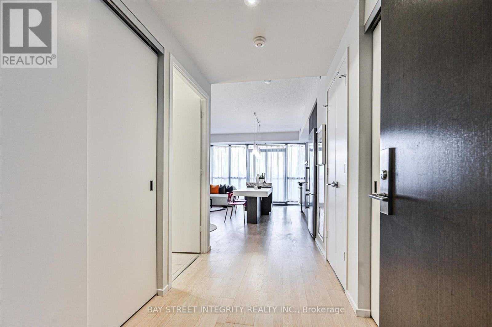 1709 - 101 Charles Street E, Toronto, Ontario  M4Y 0A9 - Photo 6 - C12594618