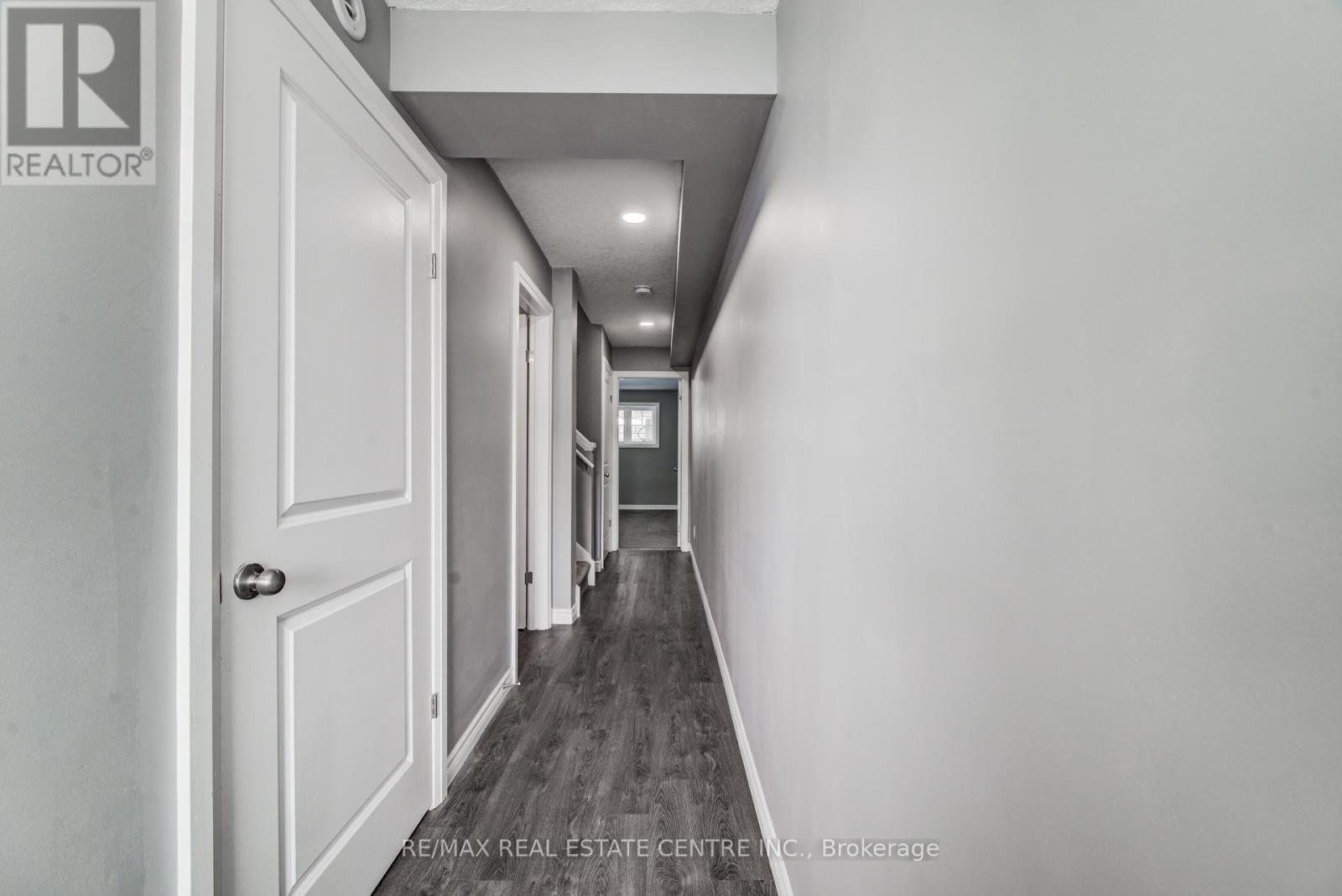 D5 - 24 Morrison Road, Kitchener, Ontario  N2A 0L1 - Photo 3 - X12594060