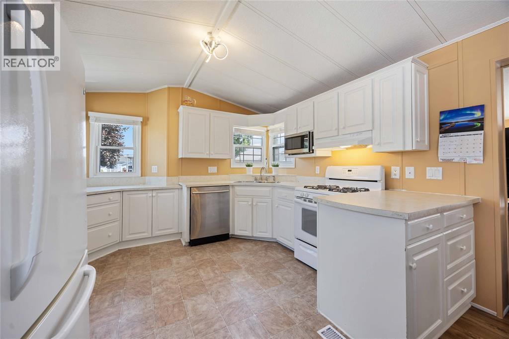 5700 Blackwell Sideroad Unit# 266, Sarnia, Ontario  N7W 1B7 - Photo 18 - 25025243