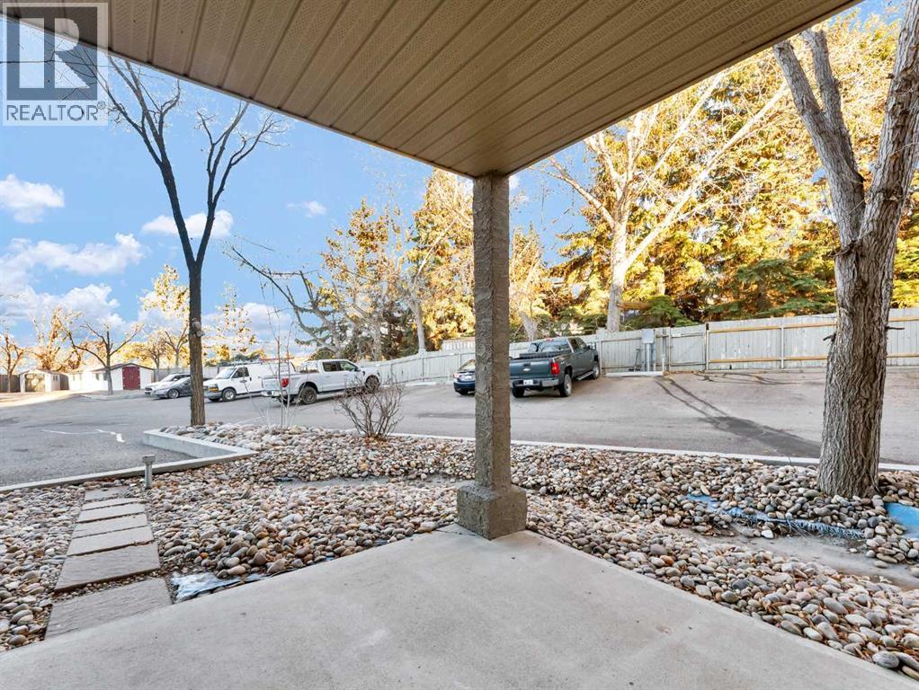 101, 245 Red Deer Drive Sw, Medicine Hat, Alberta  T1A 8P4 - Photo 32 - A2271860