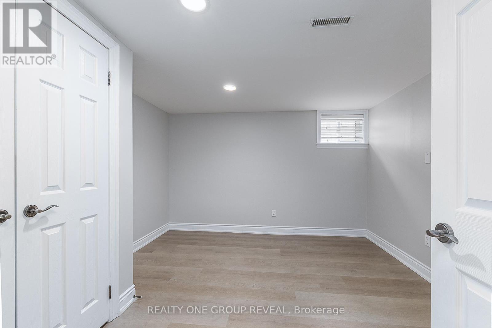 14 Taylor Road, Ajax, Ontario  L1S 2X4 - Photo 18 - E12594490