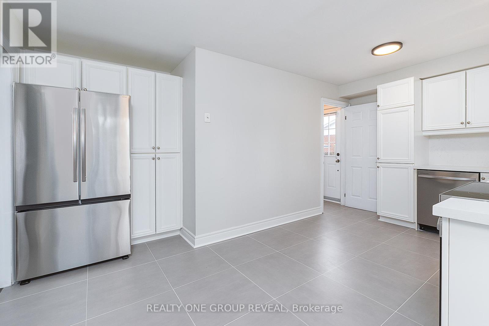 14 Taylor Road, Ajax, Ontario  L1S 2X4 - Photo 3 - E12594490