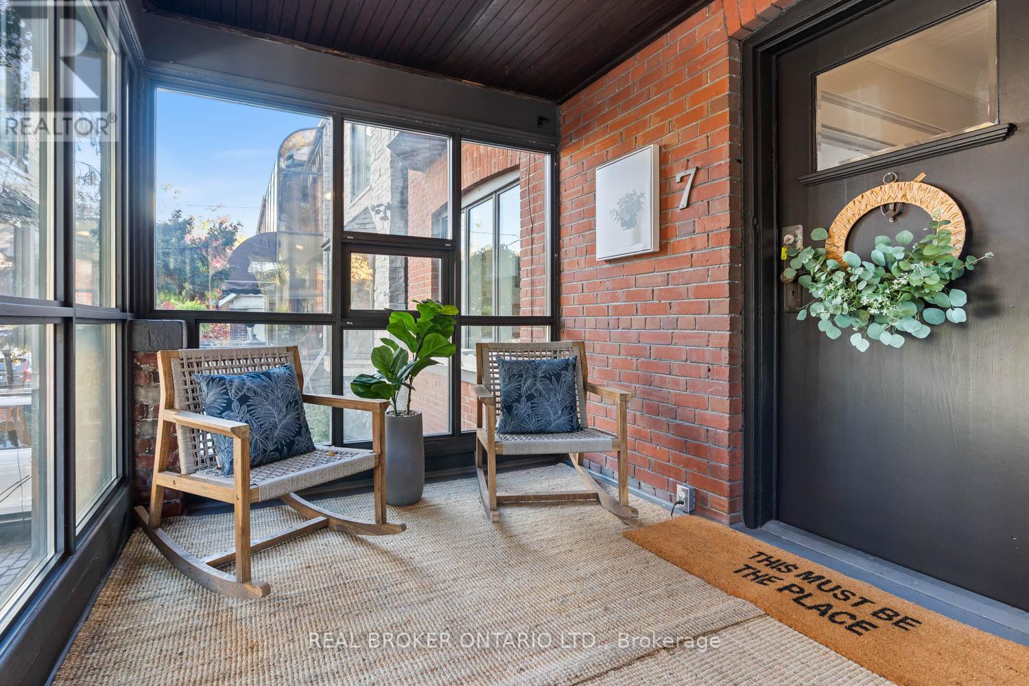 7 Juniper Avenue, Toronto, Ontario  M4L 1S1 - Photo 30 - E12594570