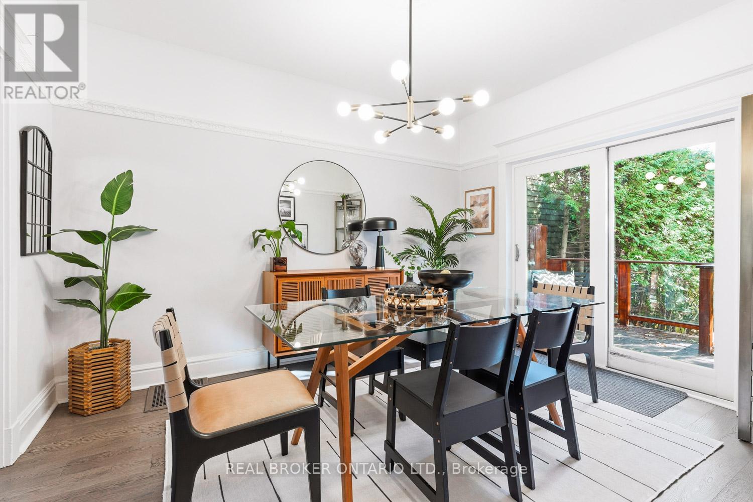 7 Juniper Avenue, Toronto, Ontario  M4L 1S1 - Photo 6 - E12594570