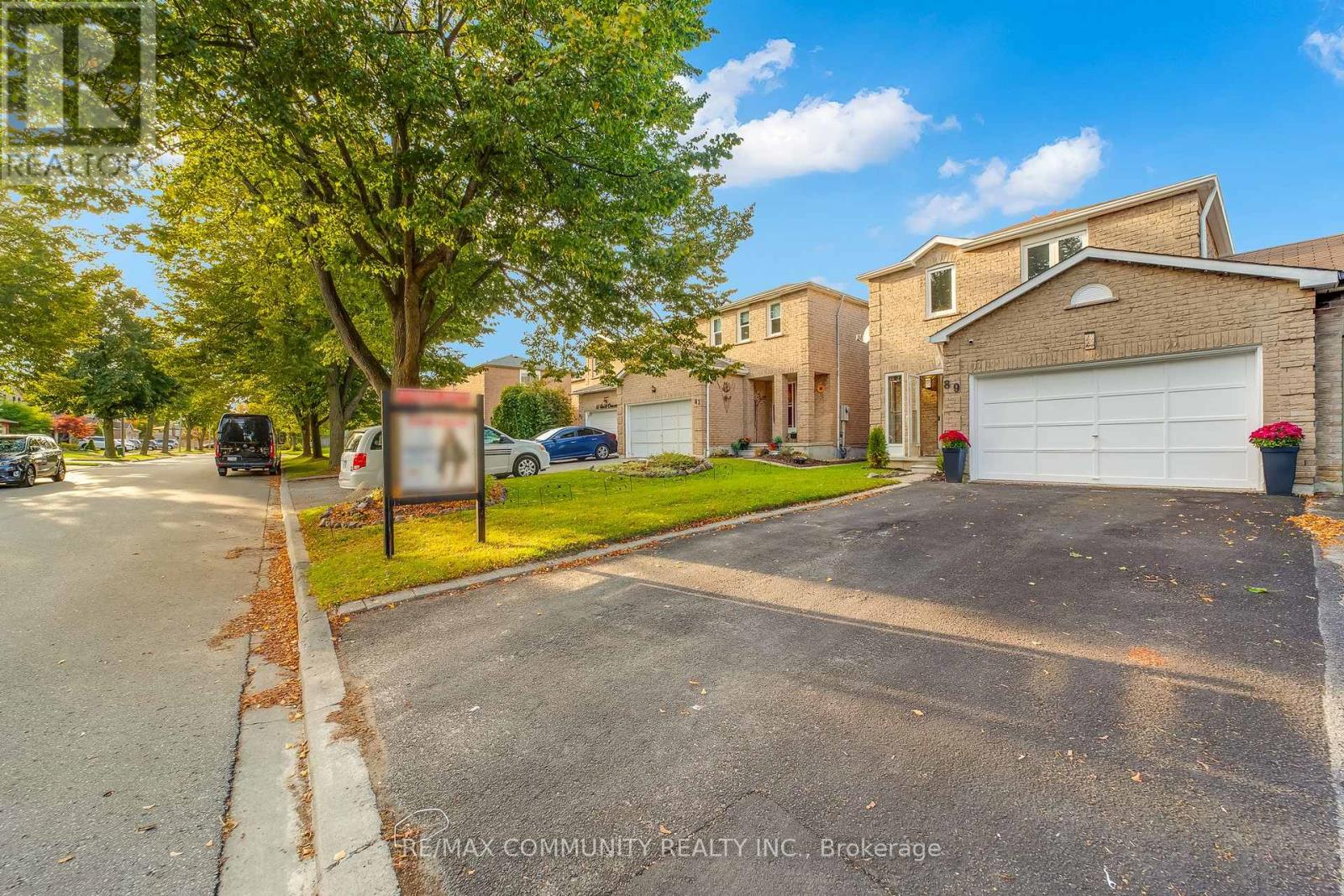 89 Hewitt Crescent, Ajax, Ontario  L1S 7B6 - Photo 3 - E12594602