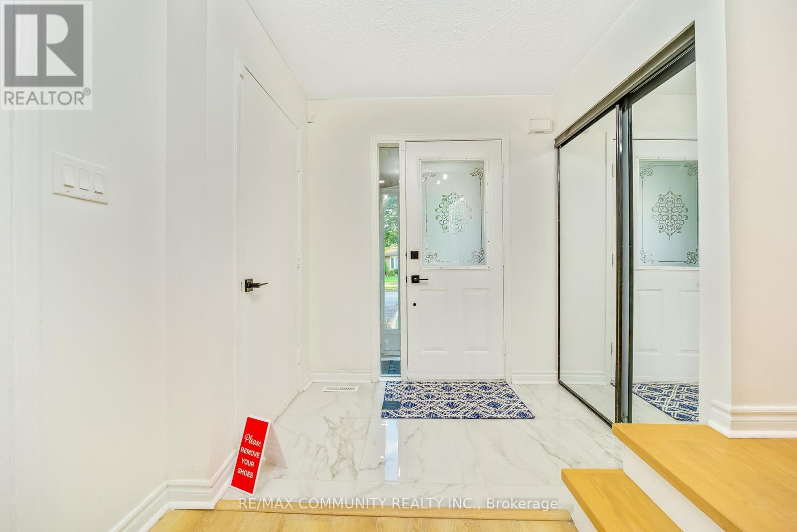 89 Hewitt Crescent, Ajax, Ontario  L1S 7B6 - Photo 4 - E12594602