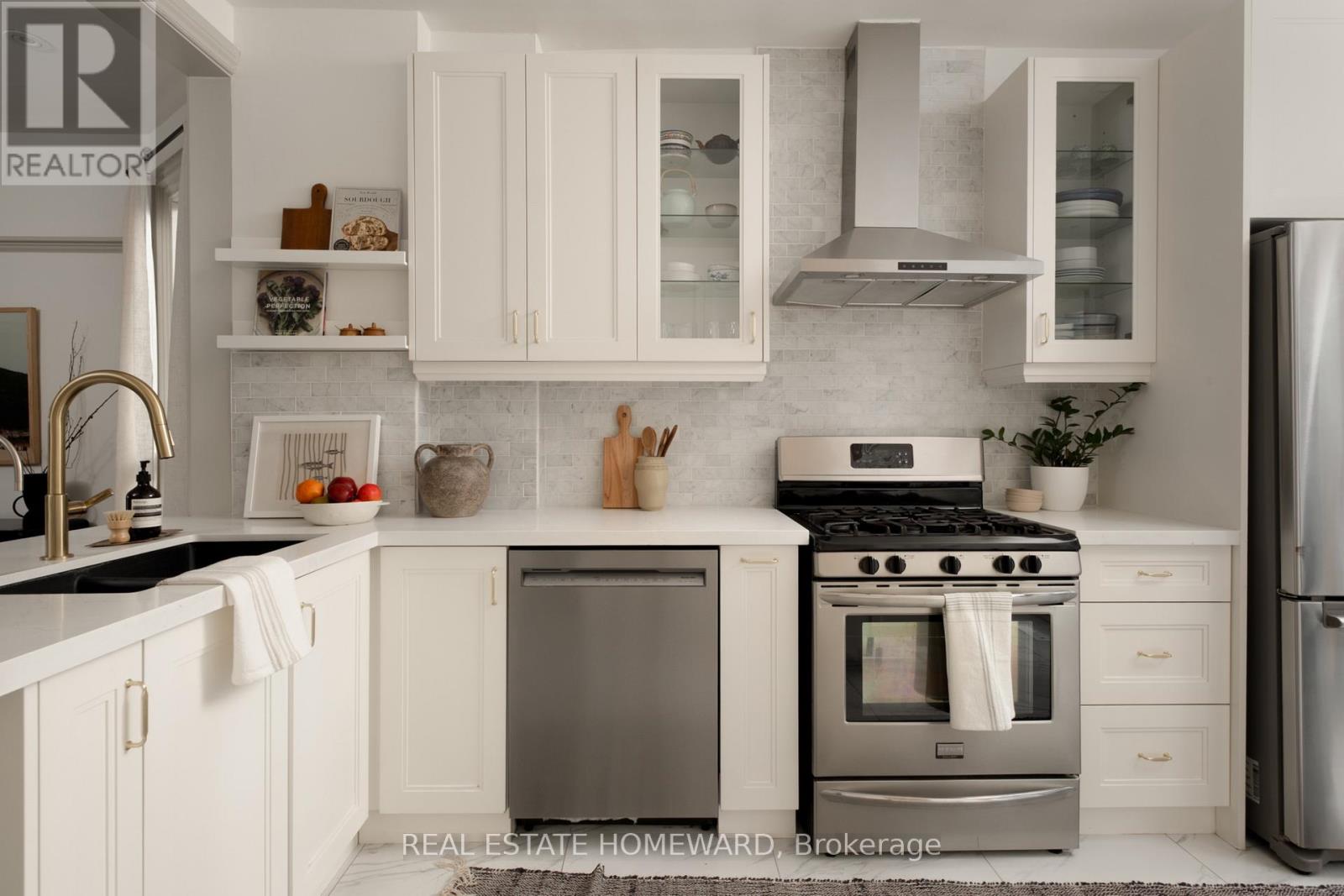 127 Withrow Avenue, Toronto, Ontario  M4K 1C8 - Photo 13 - E12594616