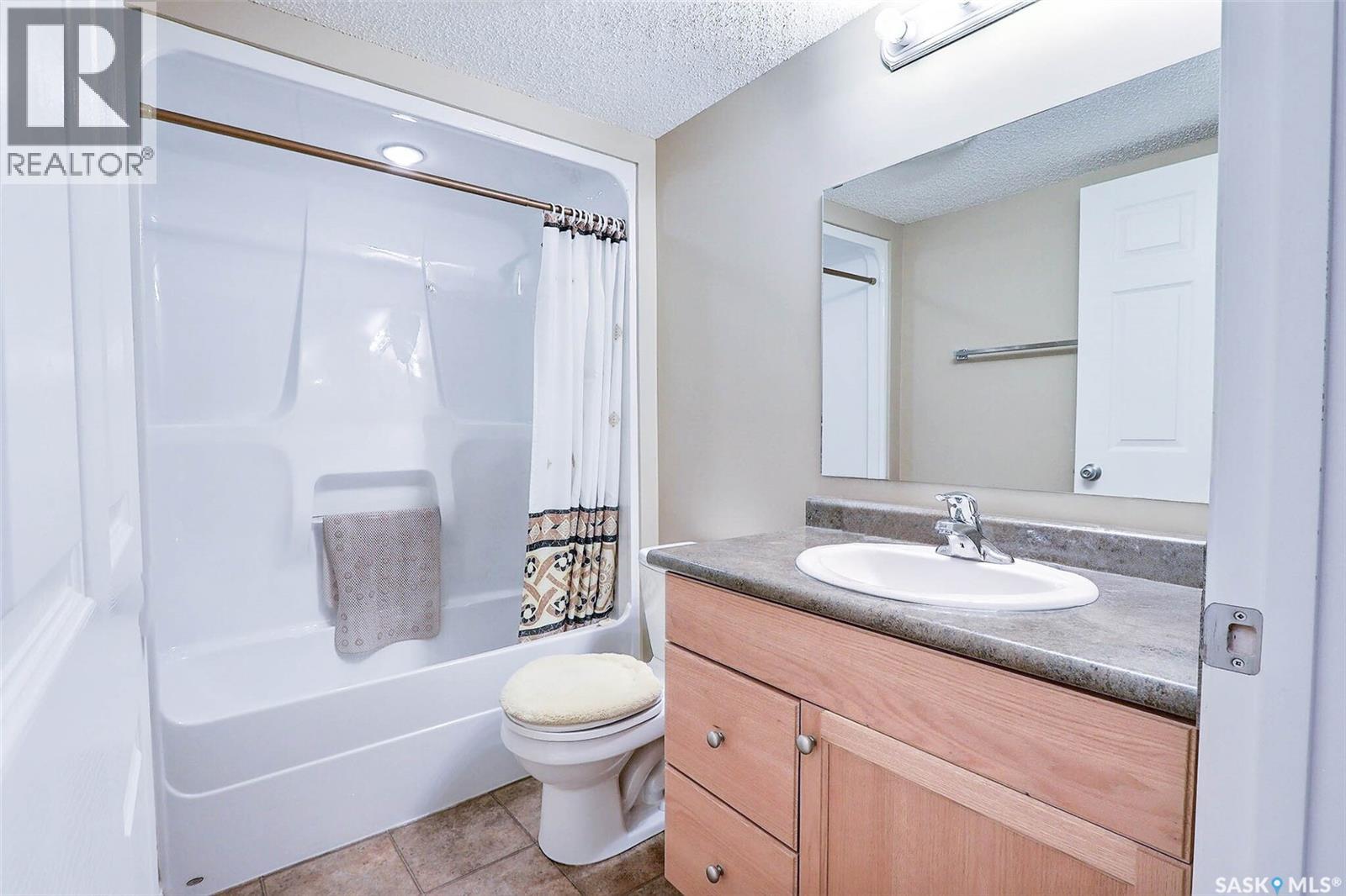 202 1901 1 1/2 Avenue W, Prince Albert, Saskatchewan  S6V 5A8 - Photo 6 - SK025091