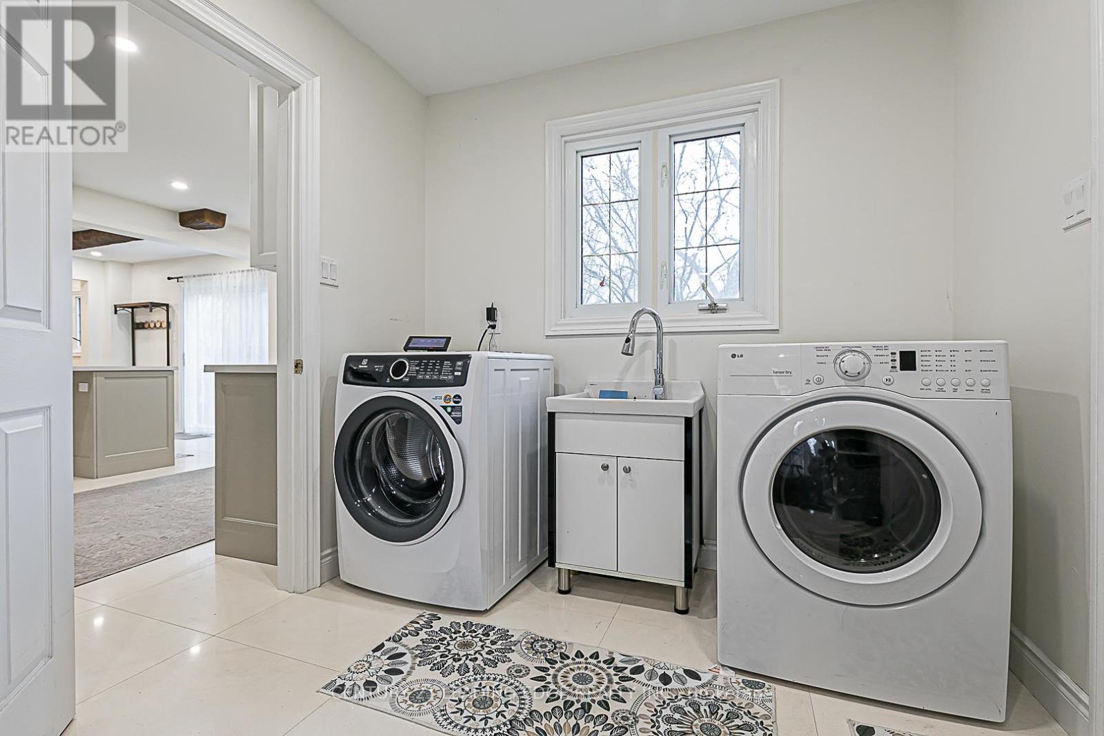 20 Marjorie Drive, Whitchurch-Stouffville, Ontario  L0H 1G0 - Photo 15 - N12594458