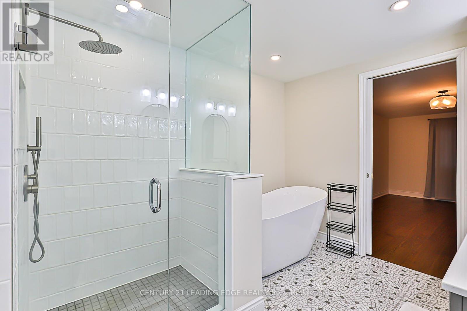 20 Marjorie Drive, Whitchurch-Stouffville, Ontario  L0H 1G0 - Photo 20 - N12594458