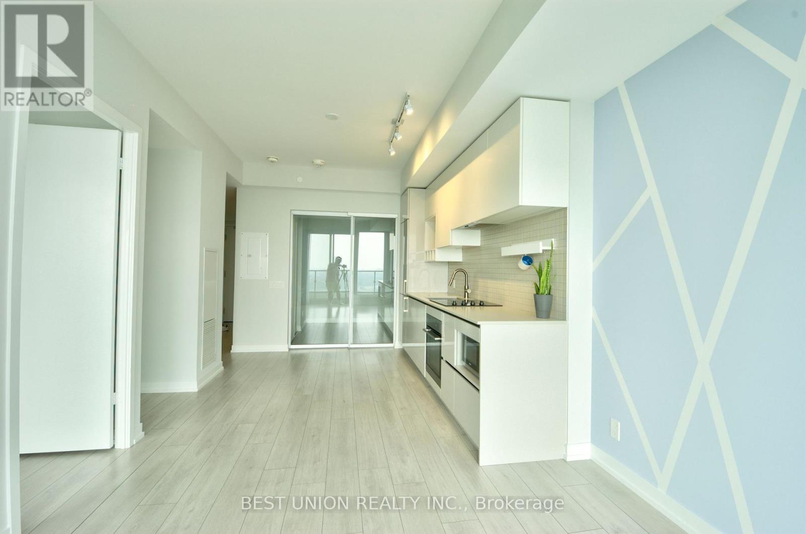 4807 - 5 Buttermill Avenue, Vaughan, Ontario  L4K 0J5 - Photo 9 - N12594568