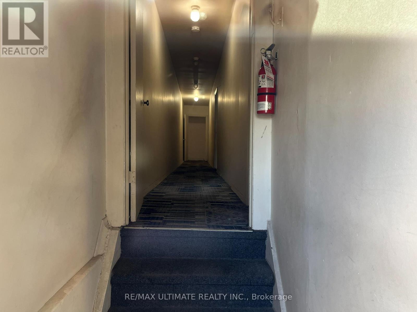 10152 Yonge Street, Richmond Hill, Ontario  L4C 1T6 - Photo 10 - N12594584