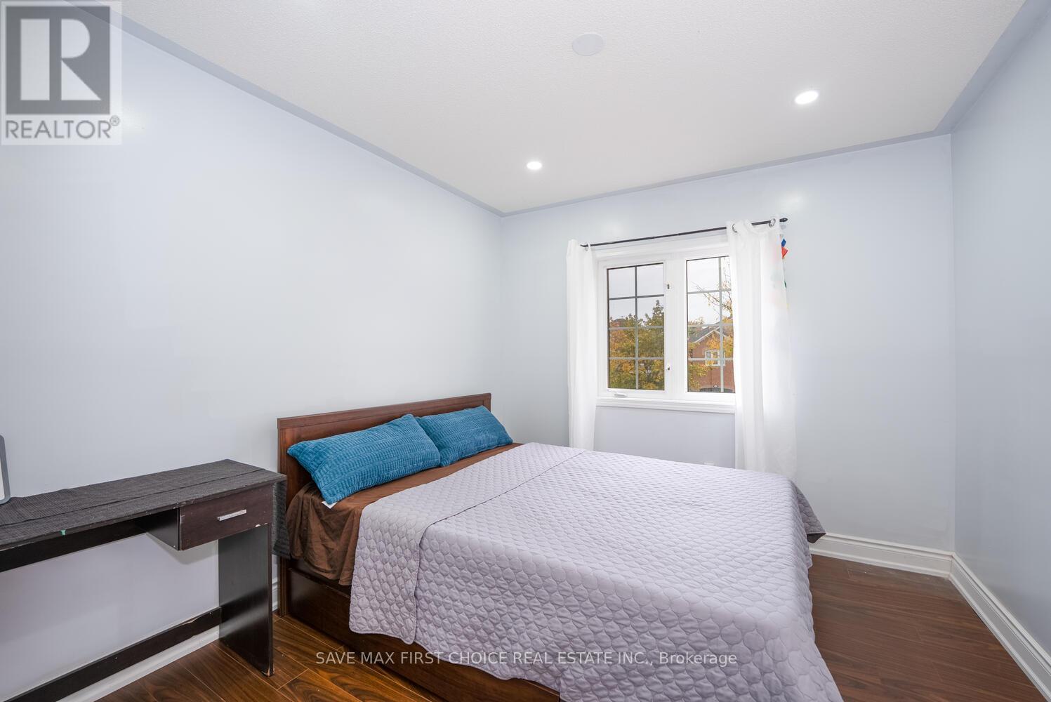 939 Tambourine Terrace, Mississauga, Ontario  L5W 1S5 - Photo 15 - W12594468