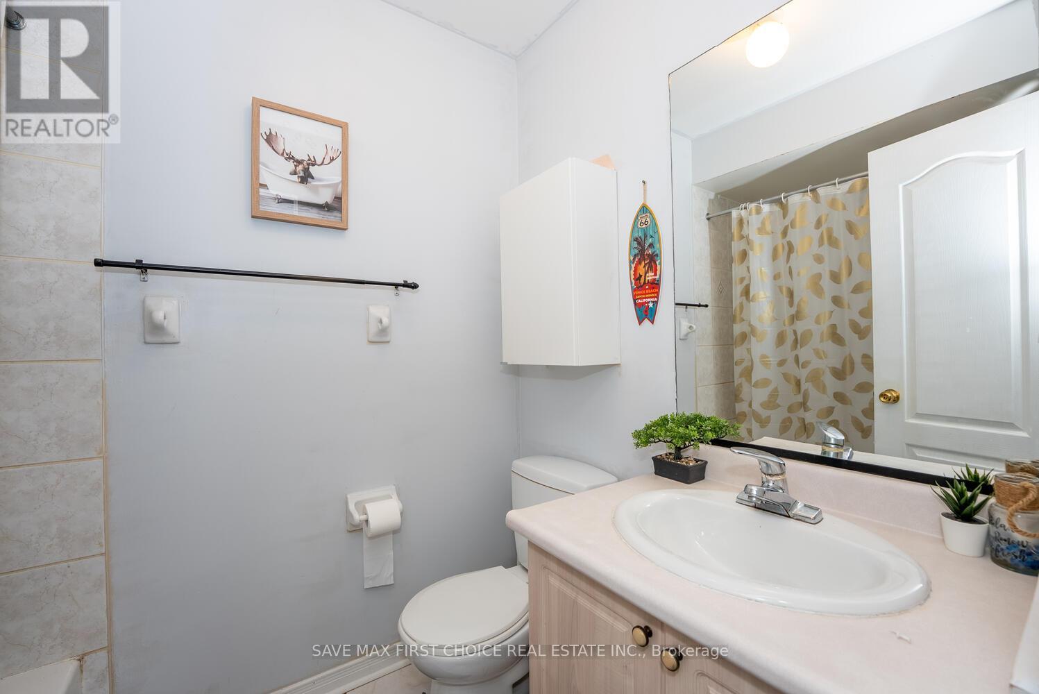 939 Tambourine Terrace, Mississauga, Ontario  L5W 1S5 - Photo 16 - W12594468