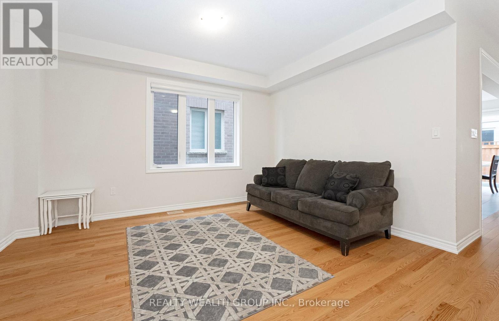 40 Madawaksa Road, Caledon, Ontario  L7C 1Z9 - Photo 7 - W12594494