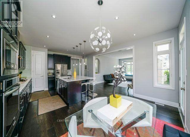 3227 Kingsholm Drive, Oakville, Ontario  L6M 0W6 - Photo 13 - W12594498