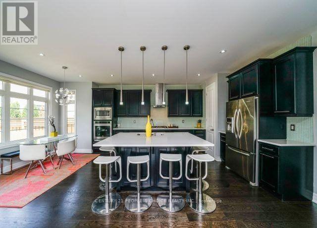 3227 Kingsholm Drive, Oakville, Ontario  L6M 0W6 - Photo 15 - W12594498