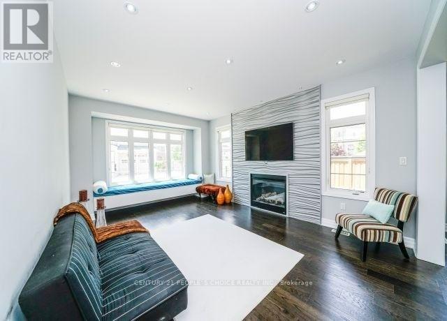 3227 Kingsholm Drive, Oakville, Ontario  L6M 0W6 - Photo 16 - W12594498