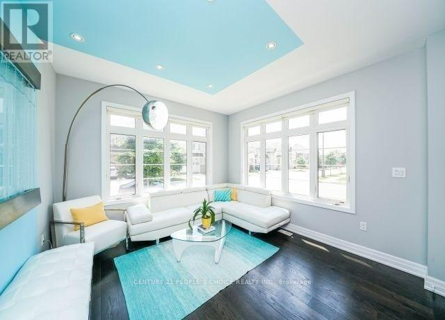 3227 Kingsholm Drive, Oakville, Ontario  L6M 0W6 - Photo 7 - W12594498