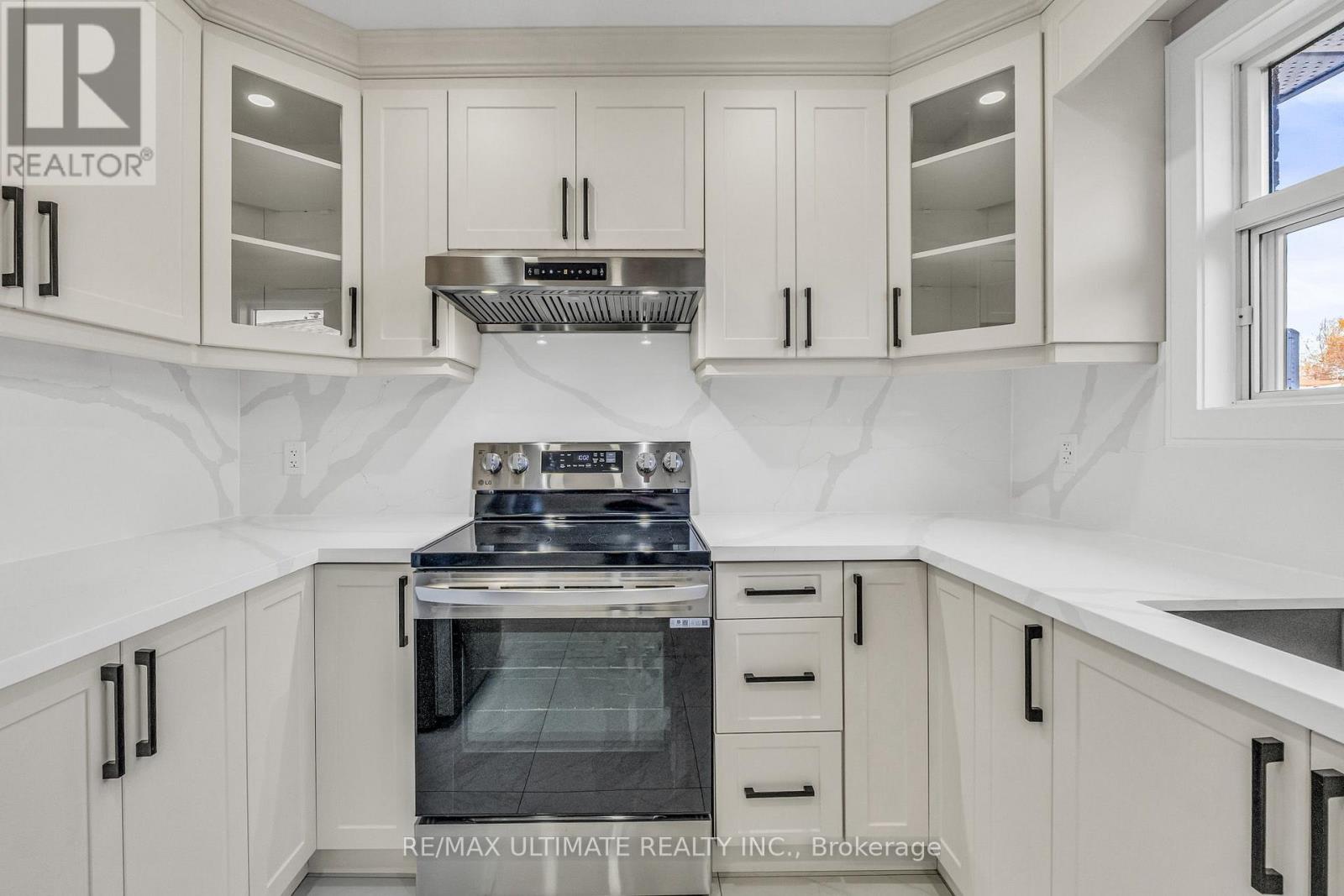 Upper - 41 Danesbury Crescent, Brampton, Ontario L6T 1T2 - Photo 11 - W12594502