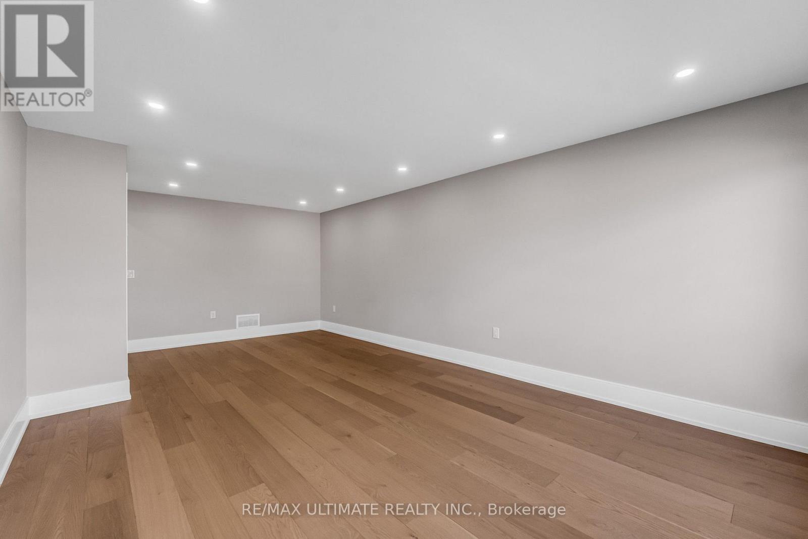 Upper - 41 Danesbury Crescent, Brampton, Ontario L6T 1T2 - Photo 5 - W12594502