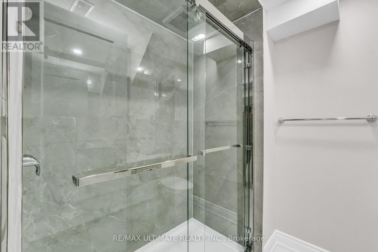 Lower - 41 Danesbury Crescent, Brampton, Ontario L6T 1T2 - Photo 21 - W12594506